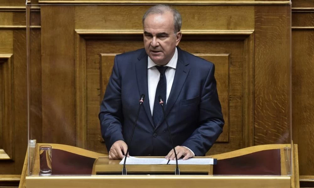 Παπαθανάσης: «Δεν χρειάζεται αποστολή sms για την εστίαση»